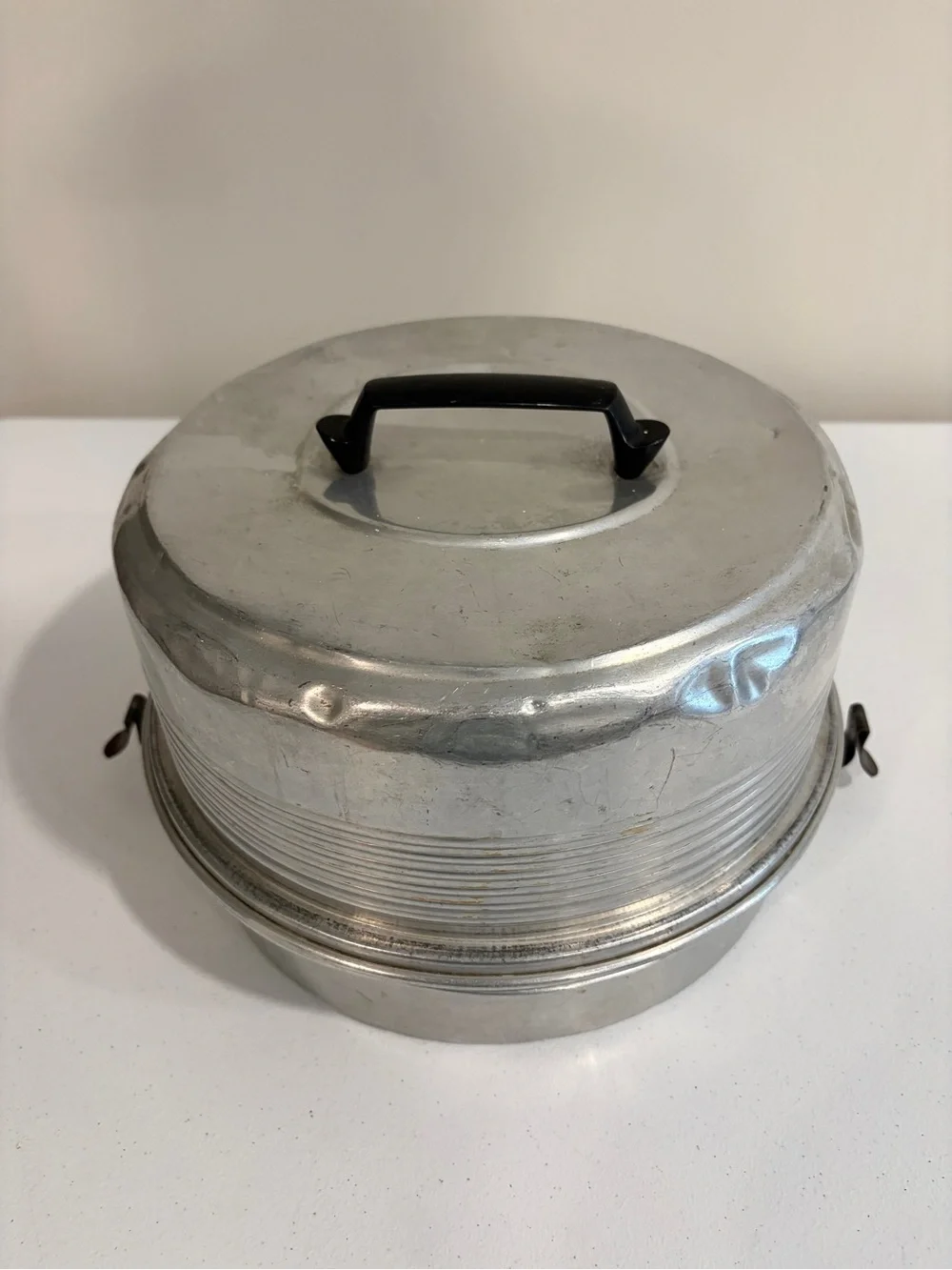 Vintage Regal Ware Aluminum Cake and Pie Carrier